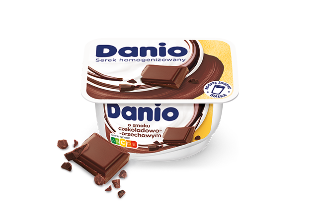 Serek homogenizowany Danio o smaku czekoladowo-orzechowym